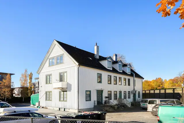 Fra bakgården - Holmenveien 11.