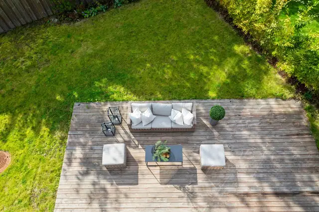 Fra terrasseplattingen.