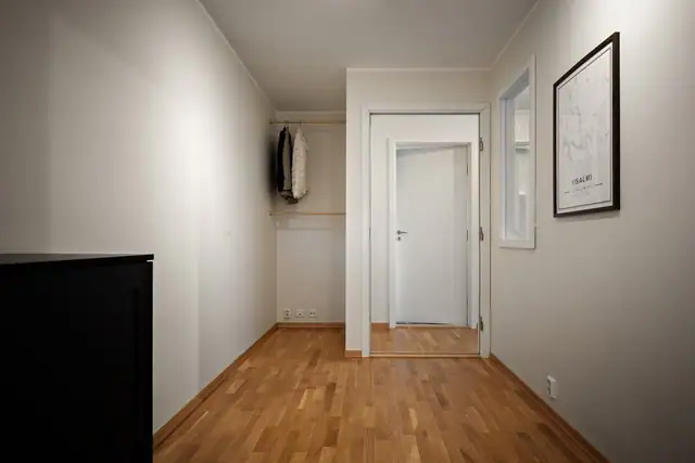 Den innvendige boden gir ekstra oppbevaringsplass lett tilgjengelig i boligens øvre etasje.